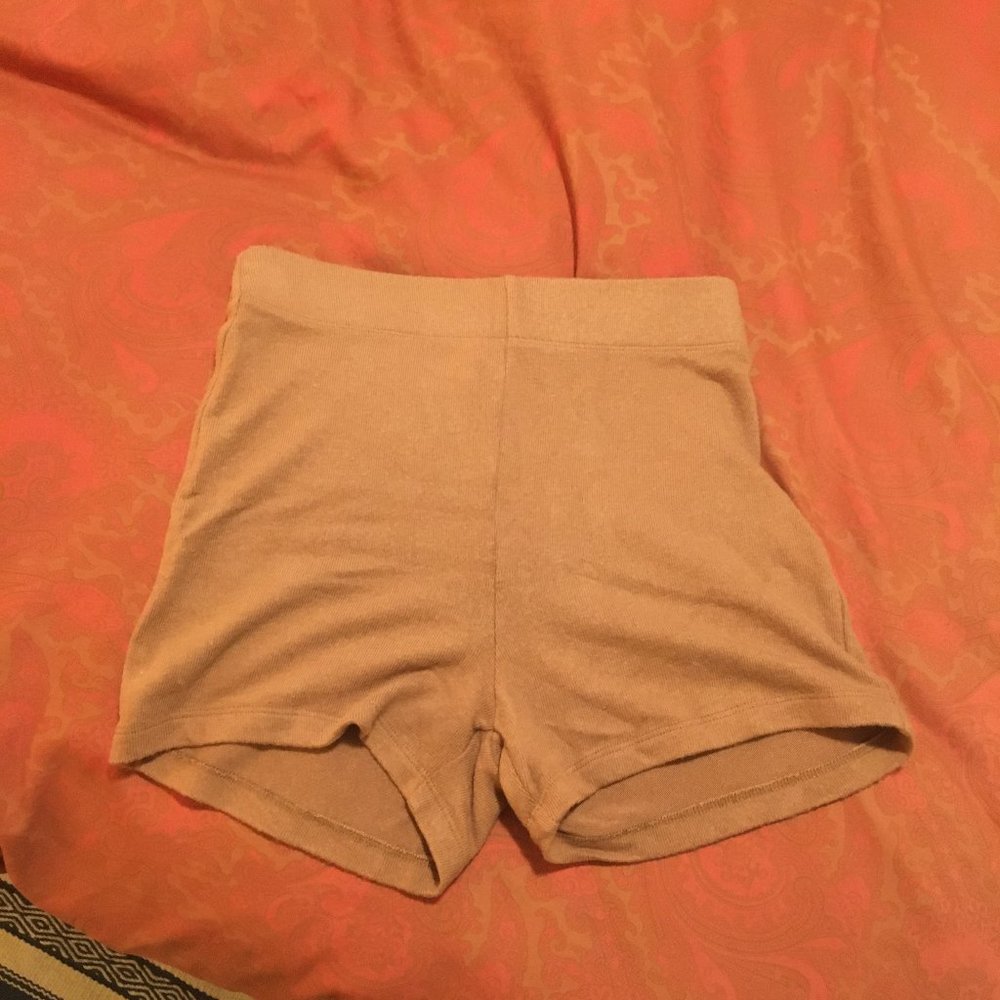 Reformation Ares Short - Butterscotch